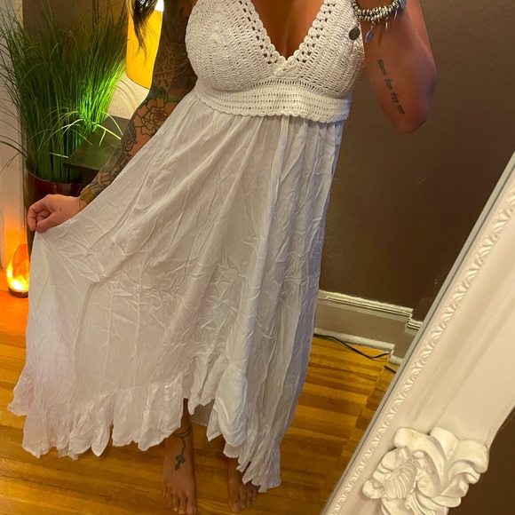 Crochet Linen Dress - Picture 3 of 11